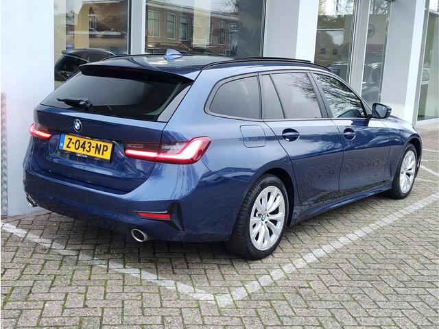 BMW 3-SERIE Touring 318i HIGH EXECUTIVE AUTOMAAT Open dak | Leder | Navi | Carplay