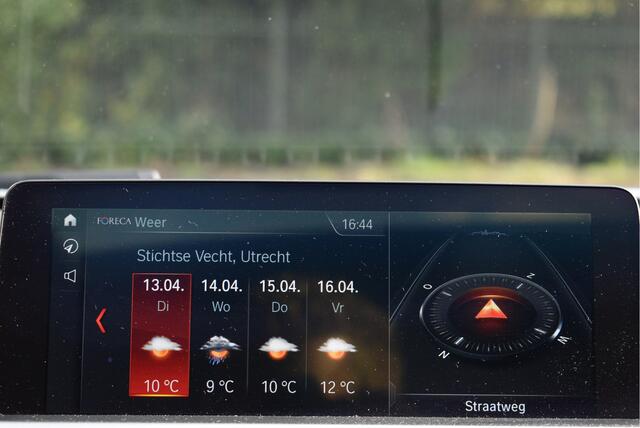 BMW 3-SERIE 318i 318 I Edition M Sport Shadow Executive NL-AUTO | OPEN DAK | DIGITALE TELLERS | LEDEREN BEKL | Z+W BANDEN | STOELVERWARMING | NAVI