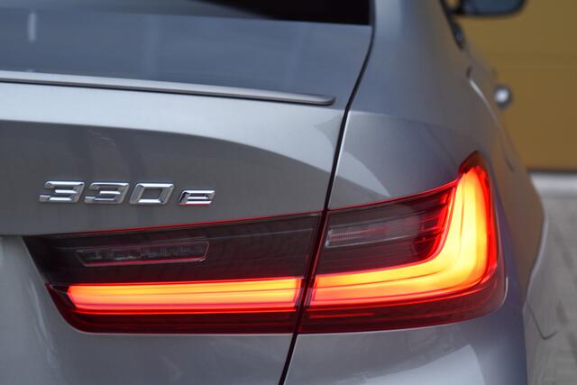 BMW 3-SERIE 330e eDrive Edition * M-Sport * Head-up * Hifi * M Achterspoiler *