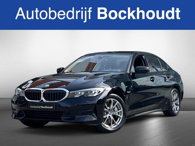 BMW 3-SERIE 330e | Navi | Stoelverwarming | Sfeer