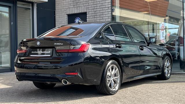 BMW 3-SERIE 330e | Navi | Stoelverwarming | Sfeer