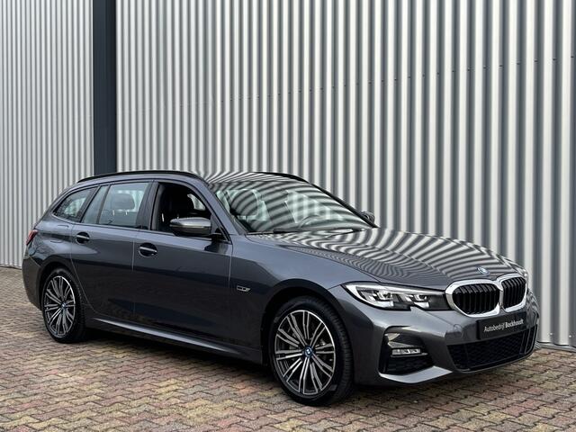 BMW 3-SERIE Touring 330e xDrive M-Sport Pakket | Stoel- & Stuurverw. | Apple CarPlay