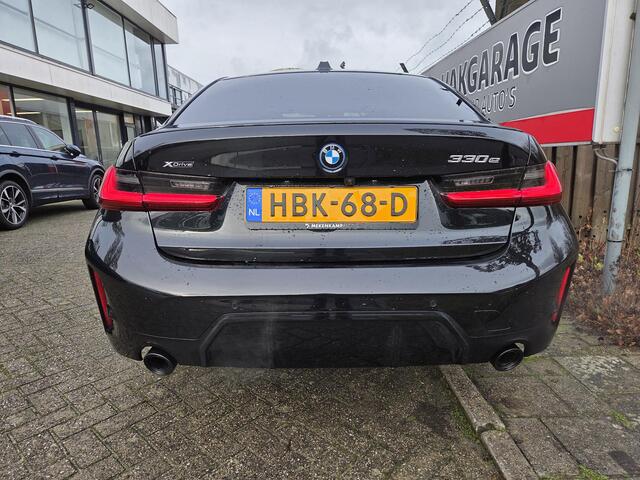 BMW 3-SERIE 330e xDrive M Sport Pro 19"/Lederen M-zetels + memory/Schuif - kanteldak/Adaptieve cruise/Keyless/Camera/Dodehoek/Laser LED