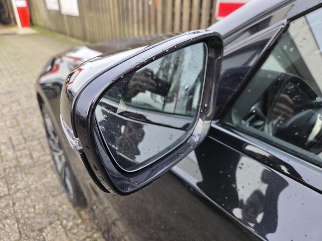 BMW 3-SERIE 330e xDrive M Sport Pro 19"/Lederen M-zetels + memory/Schuif - kanteldak/Adaptieve cruise/Keyless/Camera/Dodehoek/Laser LED