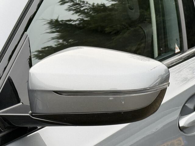 BMW 3-SERIE Touring 320e | Camera | Sportstoel. | PDC voor + achter