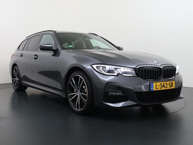 BMW 3-SERIE Touring 330e X-Drive M pakket Leder Panoramadak PHEV