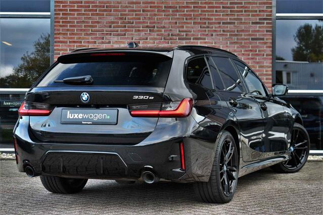 BMW 3-SERIE Touring 330e M-Sport Pano ACC Trekh H/K HUD Stuurverw