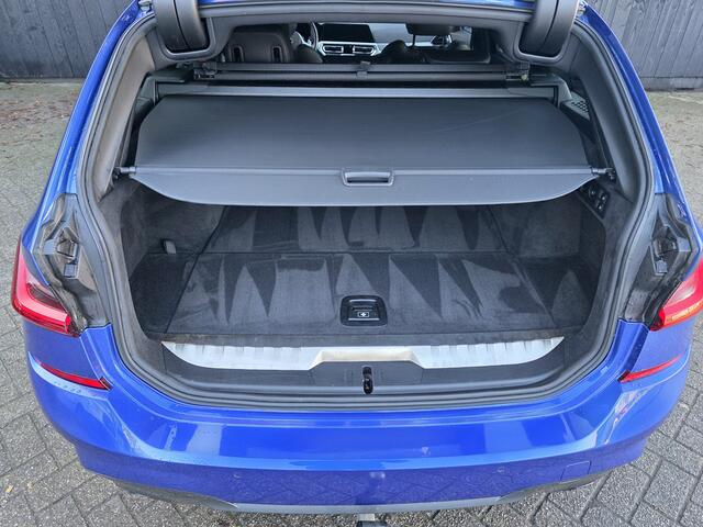 BMW 3-SERIE Touring 330e xDrive M-Sport