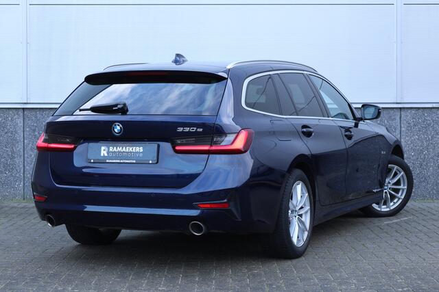 BMW 3-SERIE Touring 330e Business Edition Plus Individual / Leder / LED /
