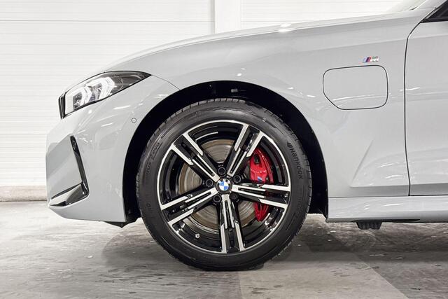 BMW 3-SERIE Touring 330e | M-Sport Pro | Comfort Pack | Active Cruise Control | Hifi System | Panoramadak | Comfort Access