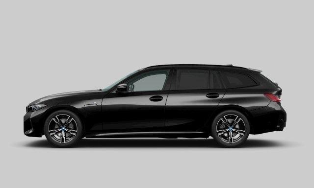 BMW 3-SERIE Touring 330e xDrive M-Sport | M-Stoelen | Panoramadak | Elektr. Stoelen