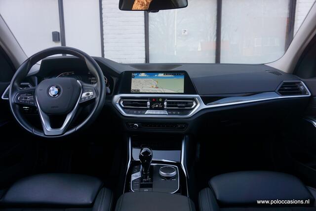 BMW 3-SERIE 320i Eerste eigenaar | Sportpakket | Carplay | Dealerauto