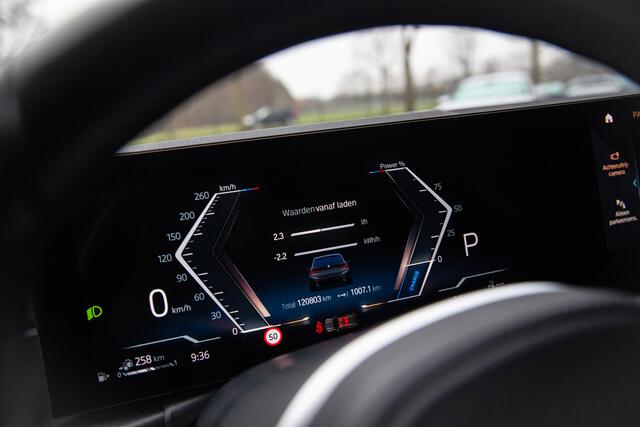 BMW 3-SERIE Touring 320e M-Sport , Cruise control, Navigatie, Sfeerverlichting,