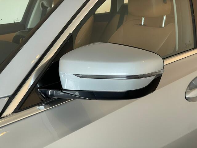 BMW 3-SERIE Touring 330e High Executive