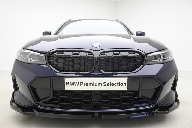 BMW 3-SERIE Touring 330e xDrive M-Sport Pro | 20" | Panorama | Memory | Leder | M-Sportstoelen | Verlaagd | M340i Look