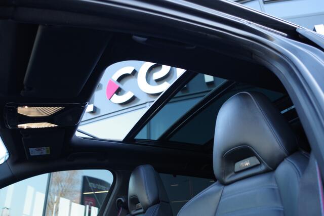 BMW 3-SERIE Touring 330e 293 PK xDrive High Executive M-Sport Pro, M-Technic Stoelen, Panoramadak, Adap. Cruise Control, Head-Up