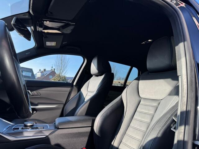 BMW 3-SERIE 318I M-sport Touring G21 Facelift, Widescreen, Carplay, Leder, Trekhaak, Orig NL!