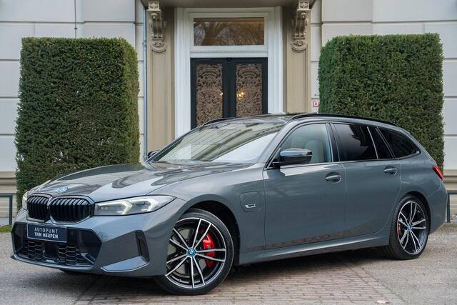 BMW 3-SERIE Touring 330e High Executive TREKHAAK | PANO | 360 CAM | CARBON | DRAVITGRAU | FULL OPTION
