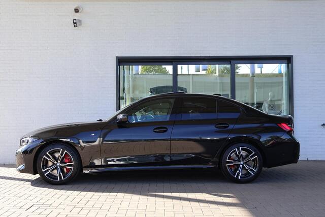 BMW 3-SERIE 320i | M Sportpakket Pro | M Sportpakket | Harman Kardon | Trekhaak | Showroom Selection