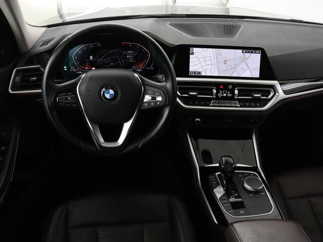 BMW 3-SERIE 330i High Executive Edition | 360 Camera | Leder | Harman/Kardon | Stoelverwarming | Camera | Carplay | Keyless | Live Cockpit | Navigatie | Full LED