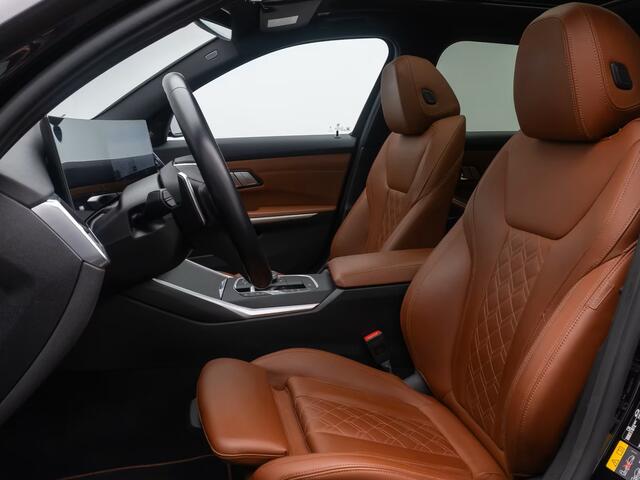 BMW 3-SERIE Touring 330e (215kW / 292pk) ** ADAPT. LED, BRUIN IND. LEDER, PANO, WIDESCR, MEMORY, TREKH, H&K ** 1e EIG - VOL. BMW ONDERH ** ** INFORMEER OOK NAAR ONZE AANTREKKELIJKE FINANCIAL-LEASE TARIEVEN **
