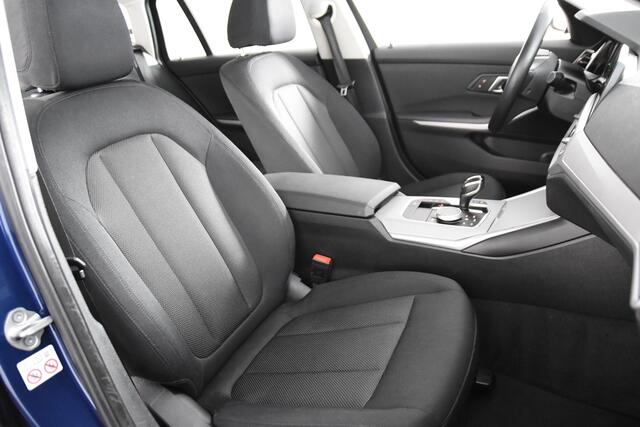 BMW 3-SERIE Touring *1ste Eigenaar*Standkachel*Parkassist* 318i