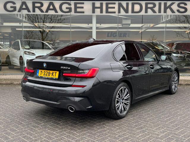 BMW 3-SERIE 330e | Trekhaak wegklapbaar | Nieuwe banden | Climate | CC | Leder Stof |