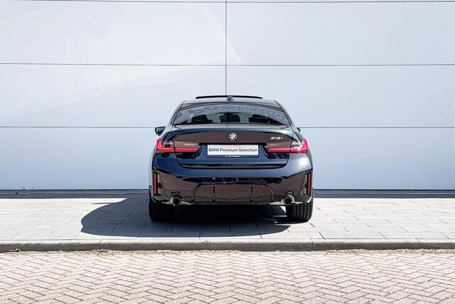 BMW 3-SERIE Sedan 318i M-Sport