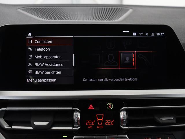 BMW 3-SERIE 318d Sport Line | Stoelverwarming | Sportstoelen | Carplay | Live Cockpit | Half leder | Navigatie | Full LED | Parkeerhulp | Cruise control