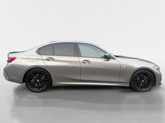BMW 3-SERIE 330i High Executive Edition | Automaat | M-Sport | Schuif-Kantel Dak | Harman Kardon | 360* Camera | Dealer Onderhouden | Stuur/Stoel Verwarming | Apple Carplay/Android Auto