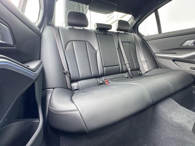 BMW 3-SERIE Sedan 330e M Sport Pro | Panoramadak