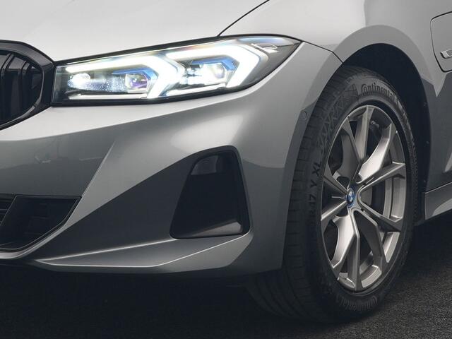 BMW 3-SERIE Touring 320e Sportline FACELIFT Plug In Hybrid Dealer O.H PHEV | Panodak | Widescreen Navi | Harman Kardon | Camera | Keyless | Stuurverwarming | Apple Carplay | BLIS |