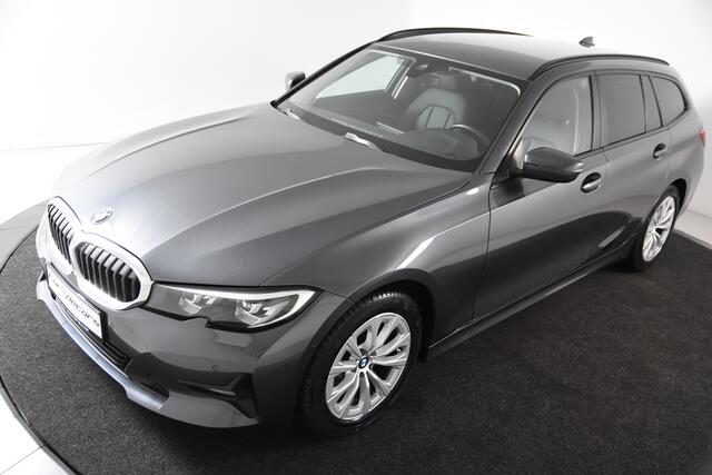 BMW 3-SERIE Touring *1ste Eigenaar*Navigatie*Leer*Stoelverwarming*Carplay* 318i