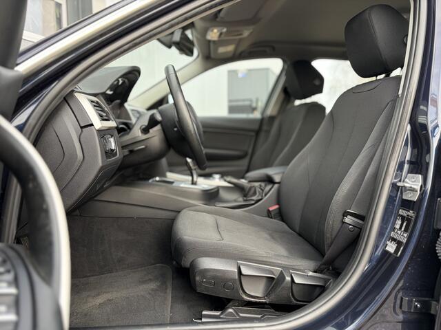 BMW 3-SERIE Touring 318i Executive 136pk | Automaat | Bluetooth | Cruise control | Electronic climate control | LED koplampen | Navigatiesysteem full map | Parkeersensor achter | Dealer onderhouden!