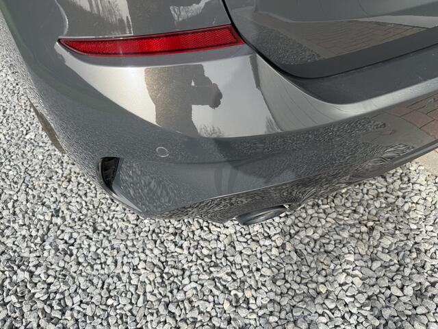 BMW 3-SERIE Touring 330e Automaat High Executive M-Sportpakket