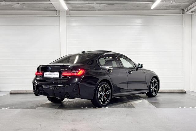 BMW 3-SERIE Sedan 330e | M-Sport Pro | Comfort Pack | Driving Assistant | Active Cruise Control | Hifi System | Schuif-/kanteldak | Comfort Access