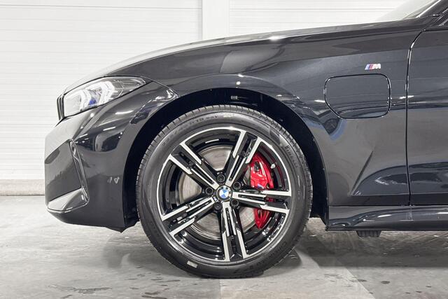 BMW 3-SERIE Sedan 330e | M-Sport Pro | Comfort Pack | Driving Assistant | Hifi System | Schuif-/kanteldak | Comfort Access