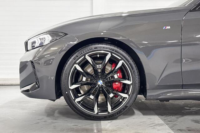 BMW 3-SERIE Touring 318i | M-Sport Pro | Comfort Pack | Driving Assistant | Hifi System | Panoramadak | Comfort Access | Trekhaak