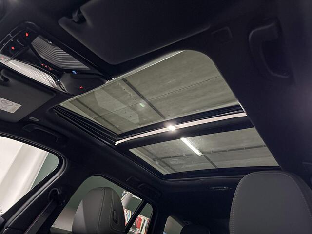 BMW 3-SERIE Touring 318i | M-Sport Pro | Comfort Pack | Driving Assistant | Hifi System | Panoramadak | Comfort Access | Trekhaak