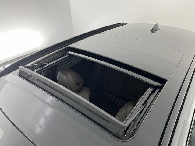 BMW 3-SERIE Touring 330e eDrive Edition M-Sportpack (INCL.BTW) *PANO | HEAD-UP | ADAPTIVE-CRUISE | LEATHER | FULL-LED | KEYLESS | DIGI-COCKPIT | HEATED-SPORTSEATS | CAMERA | HIFI-SOUND | PIRVACY-GLASS | DAB+ | SHIFT-PADDLES | NAVI-FULLMAP | 19