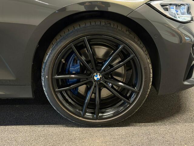 BMW 3-SERIE Touring 330e xDrive High Executive M340i Diff Panodak Laserled Harman Kardon HUD ACC Dealer Onderhouden