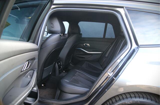 BMW 3-SERIE Touring 320e 204PK M-Sport Shadow Carplay/Wegkl-trhk/Sfeerverl./Stoelverw./Keyless