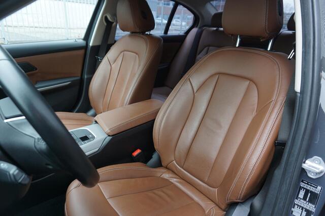 BMW 3-SERIE 320i High Exec.Individual/Dealeronderhouden/ Trekhaak wegklapbaar