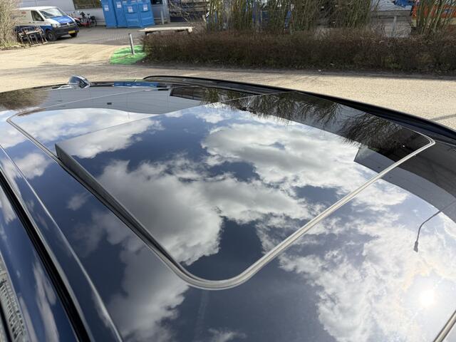 BMW 3-SERIE Touring 330e xDrive M Sport Pano-Dak | Adapt. Cruise | M-Stoelen | HUD | Stoelverw.