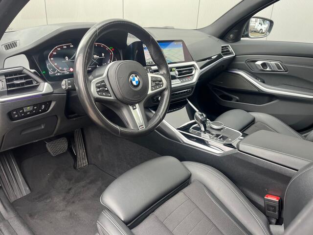 BMW 3-SERIE Touring 320d High Executive Pano / Head-up / Elec. Trekhaak / Stuur-Stoel Verw. / Harman/Kardon