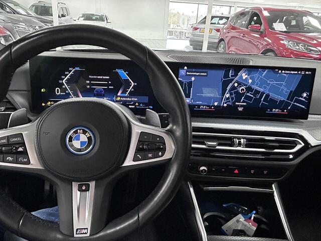 BMW 3-SERIE Touring 330e xDrive | 293PK | M-Sport | Panoramadak | Trekhaak | Head-Up Display | HIGH Executive