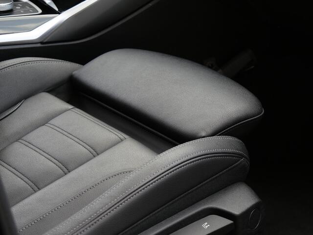 BMW 3-SERIE TOURING 320e LEER/ CAMERA/ ELEKT. KLEP/ SFEERVERLICHTING/ 18" BREEDSET MET 4 NIEUWE ALL-SEASON BANDEN