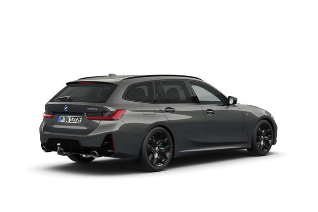 BMW 3-SERIE Touring 330e xDrive M-Sport 19 Inch / Stuur en Stoelverwarming / Glazen Schuifdak / Adaptief M-Onderstel / Comfort Acces / Electrische Zwenkhaak / Glazen Schuifdak / Electrisch Verstelbare Voorstoelen / Driving Assistant / Harman Kardon /