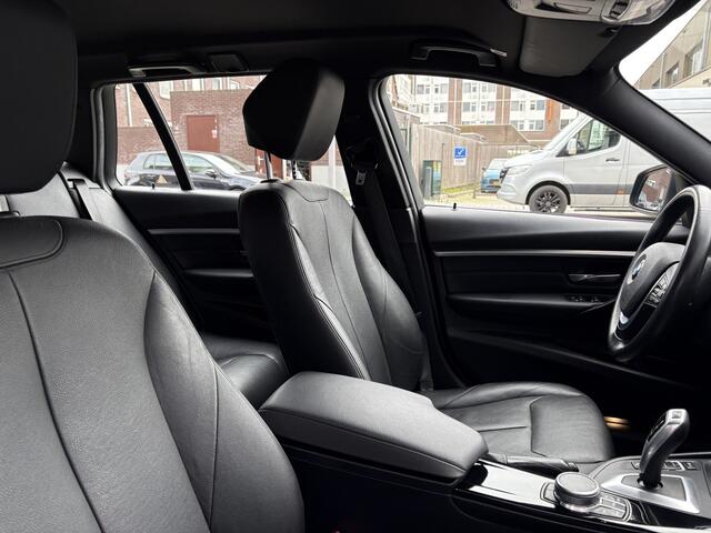 BMW 3-SERIE Touring 320i Edition Luxury Line Purity Executive NL AUTO/FULL OPTIONS/NAP