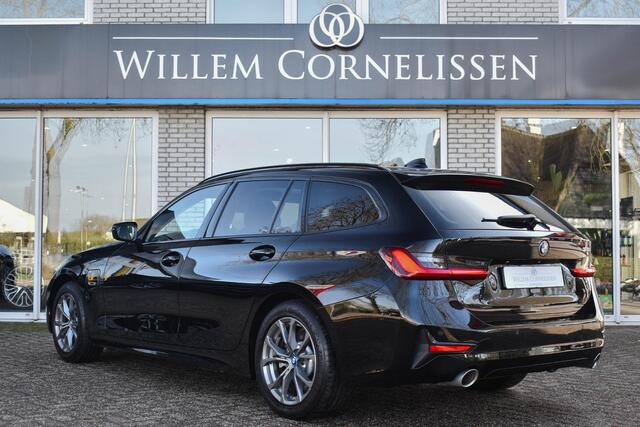 BMW 3-SERIE Touring 320e Panoramadak ACC Trekhaak Stuur/Stoelverwarmin